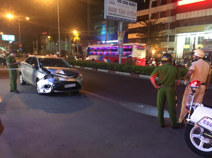 Lực lượng công an có mặt xử lý vụ tai nạn