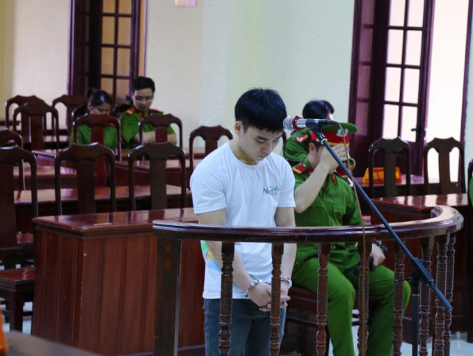 Bị cáo Nguyễn Viết Linh trong phiên tòa sơ thẩm.