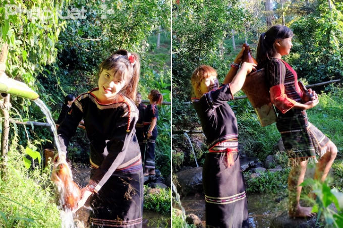 Các thiếu nữ Ê Đê lấy nước bằng quả bầu khô và mang bằng gùi về nhà. (Ảnh: Đoàn Bắc)