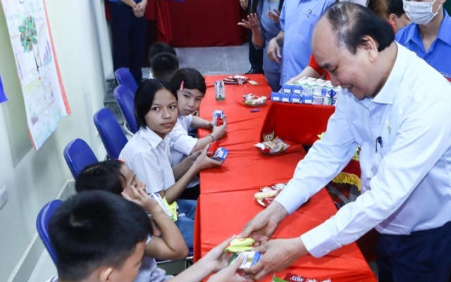 Quan tâm chăm lo cho thiếu nhi có hoàn cảnh đặc biệt