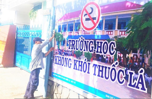 Đưa tiêu chí không hút thuốc lá vào tiêu chuẩn thi đua của nhà trường