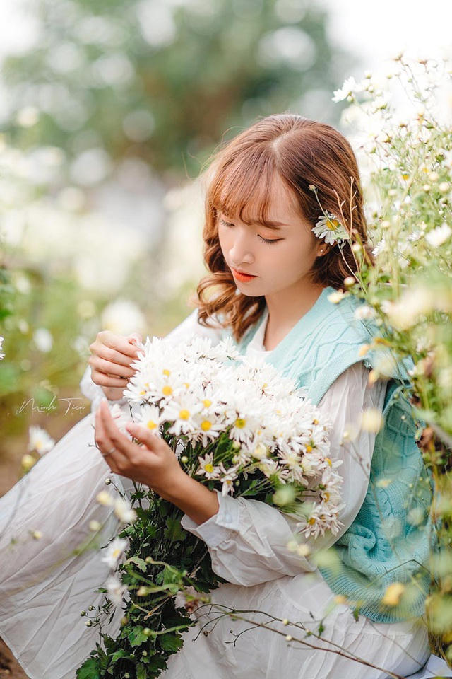 Đừng ôm mãi những nỗi buồn vì một người không xứng đáng. (Ảnh: Minh Tiến)