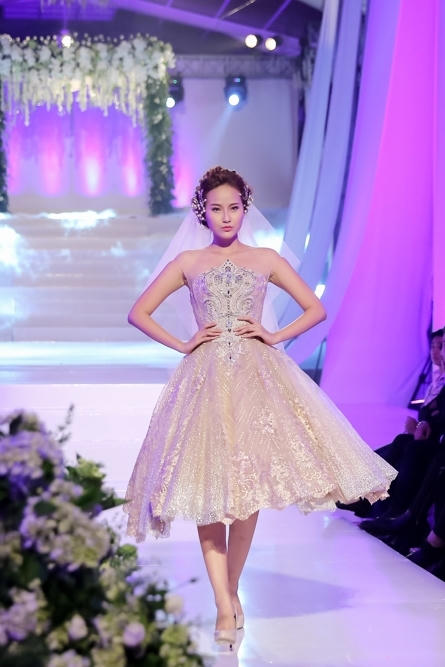 Khánh Ngân mặc dù không quá nổi bật trong các tập trước, nhưng cành về sau cô càng khẳng định mình là một đối thủ nặng kí so với các thí sinh khác.