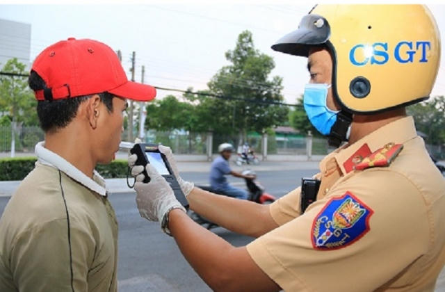Cán bộ, công chức vi phạm nồng độ cồn sẽ bị gửi thông báo về đơn vị công tác