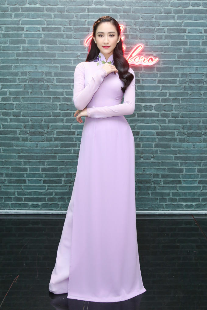 Á hậu Hà Thu: “Thi hát Bolero là thách thức lớn trong cuộc đời”