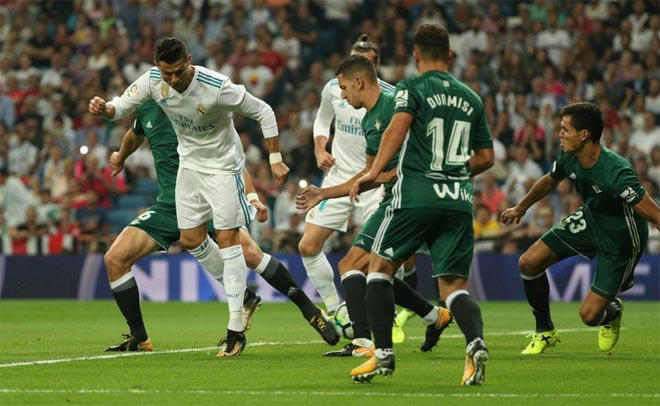 Real Madrid để thua Real Betis sau 19 năm.