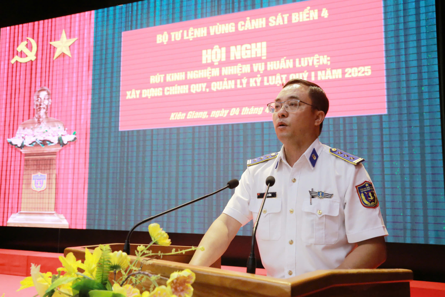 Các đại biểu phát biểu ý kiến tại hội nghị.