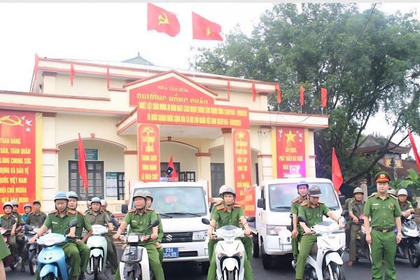 Công an phường Hồng Châu ra quân cao điểm thực hiện mục tiêu xây dựng xã không ma túy năm 2025.