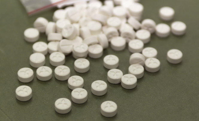 Công an phát hiện trên người người A. số lượng thuốc lắc, ma túy đá, ketamine với số lượng lớn.