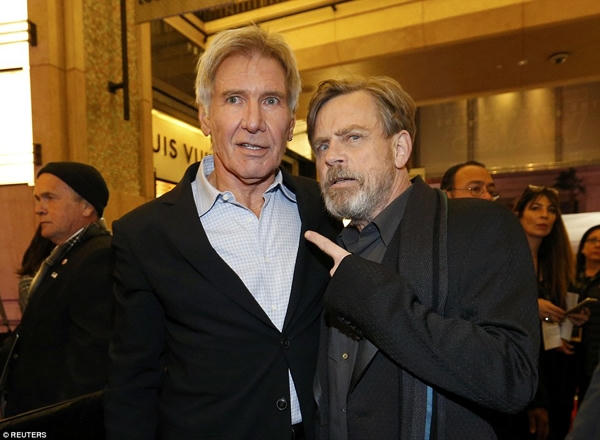 Bộ đôi diễn viên Harrison và Luke. Ảnh: Dailymail