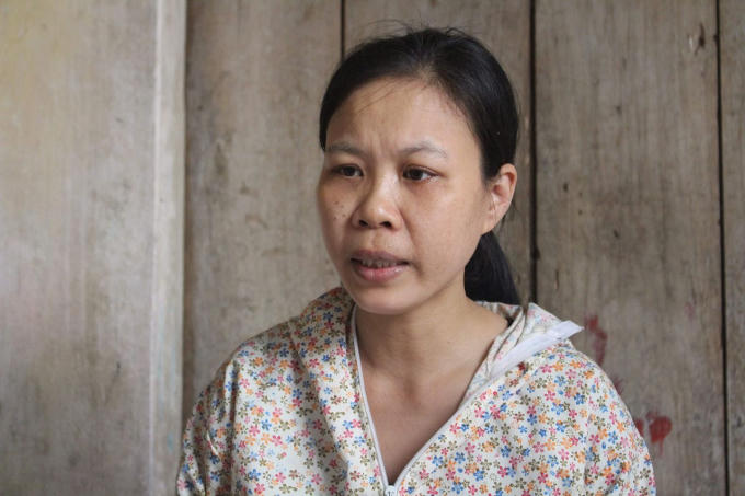 Mẹ cháu H. Chia sẻ với phóng viên.