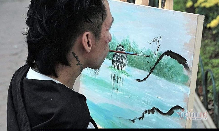 Bức ảnh Châu vẽ quyên góp cho bà con vùng thiên tai. Ảnh: Nguyễn Tấn Vinh.