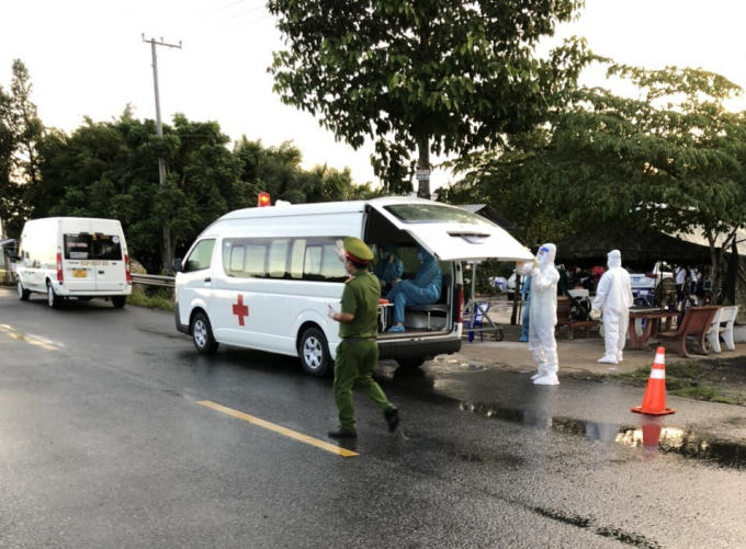 22.8- HG-3 nguoi deo khan tang bi phat hien