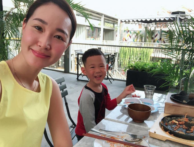 Tại các thành phố lớn của Việt Nam, du khách không khó để tìm ra những cửa hàng mang phong cách Hàn Quốc