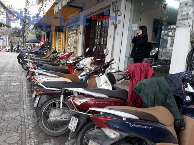 Vỉa hè được lập lại.