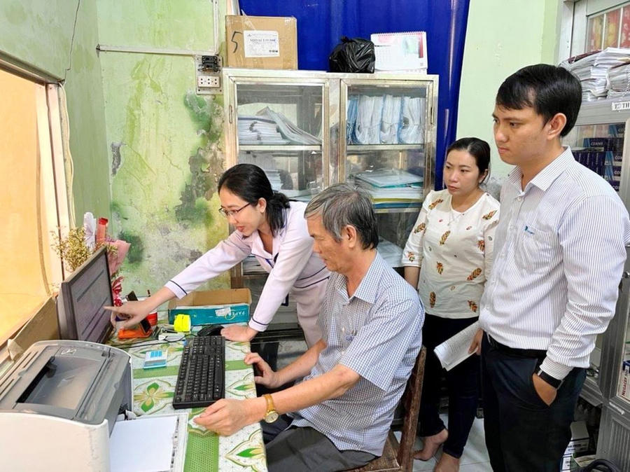 Ngành Y tế tỉnh Cà Mau đã và đang đẩy mạnh ứng dụng bệnh án điện tử và các giải pháp số hóa để nâng cao hiệu quả phục vụ người dân.