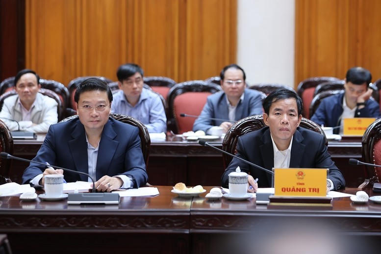 Lãnh đạo tỉnh Quảng Trị tại buổi làm việc với Thủ tướng.