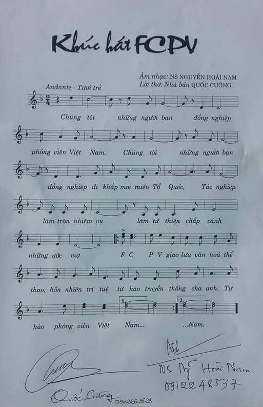 Bài hát truyền thống của FC Phóng viên Việt Nam "Khúc hát PV" ra đời năm 2013.