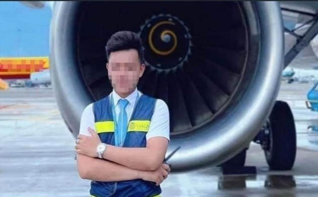 Nhân viên phục vụ mặt đất phát ngôn phản cảm bị đình chỉ công việc. Ảnh trang cá nhân của T.