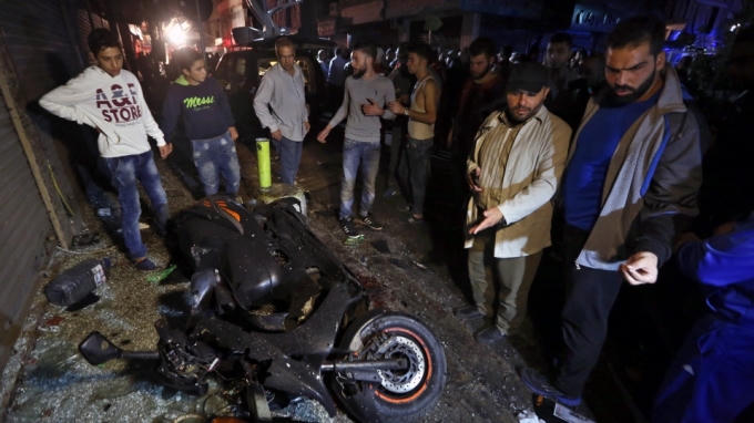 Hiện trường vụ đánh bom tại Liban. (Ảnh: AP)