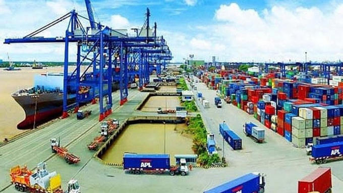 Tình hình xuất nhập khẩu hàng hóa tới đây dự báo khó khăn. (Ảnh minh họa)