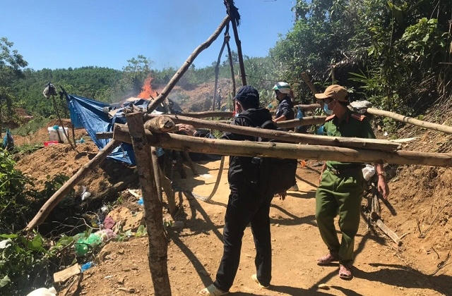 Quảng Nam: Truy quét khai thác vàng trái phép tại mỏ vàng Bồng Miêu