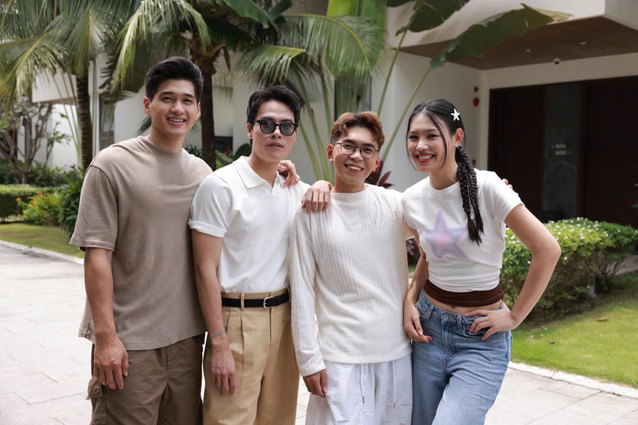 Cẩm Ly quay gameshow “Đi đó đi đây” cùng Ma Ran Đô, Võ Tấn Phát, Minh Dự.