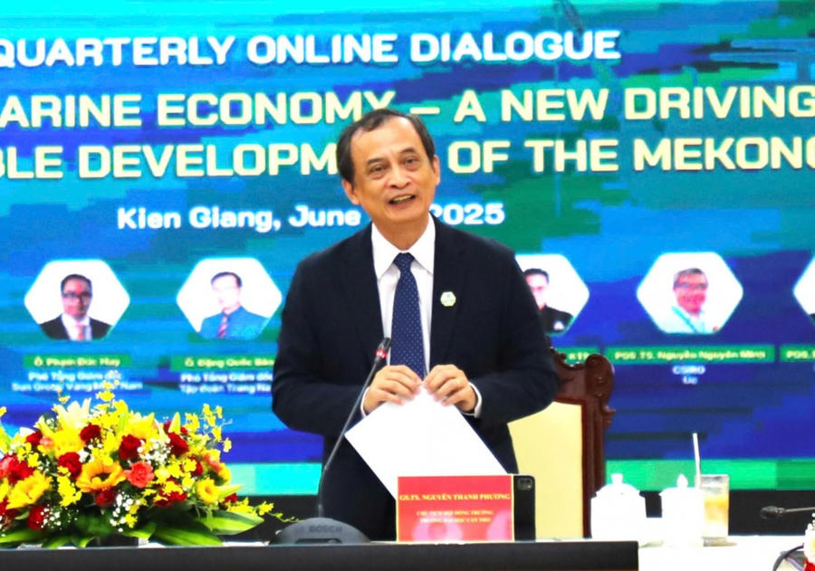 GS.TS Nguyễn Thanh Phương - Chủ tịch Hội đồng trường, Trường Đại học Cần Thơ phát biểu tại buổi Tọa đàm