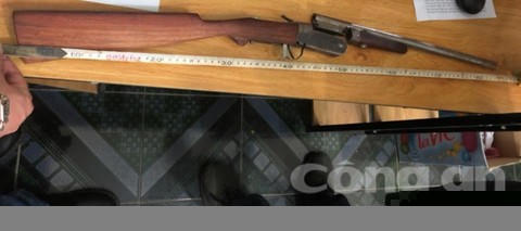 Khẩu súng tang vật trong vụ án