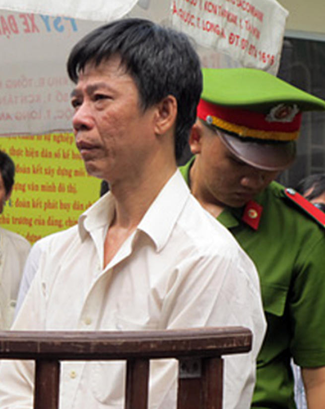 Nhữ Văn Đực tại phiên tòa năm 2014.