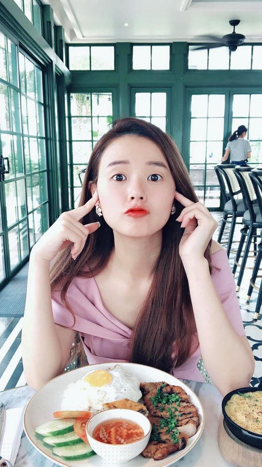 'Phát sốt' trước clip bơi lội bỏng mắt của Phương Oanh - ảnh 3