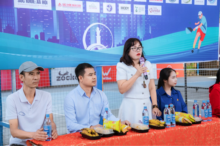 Hiệu trưởng Trường Tiểu học Lê Văn Tám chia sẻ về ý nghĩa của chương trình trải nghiệm Pickleball.