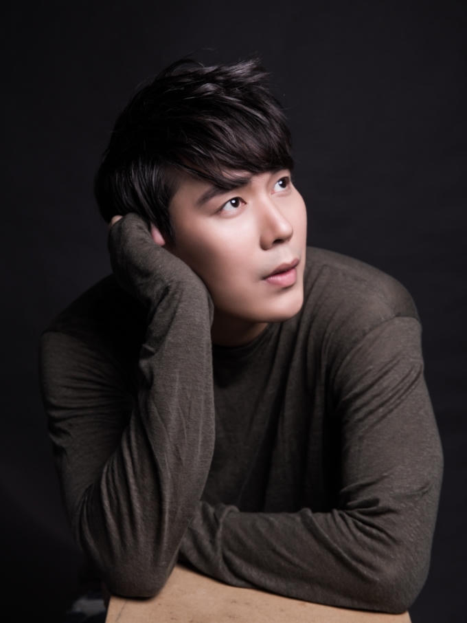 Aaron Hoàn