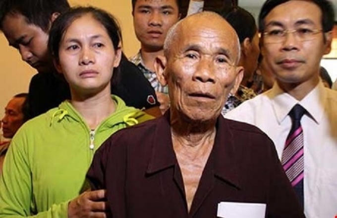 Ông Thêm đã tuổi cao, sức yếu. Nhưng may mắn là công lý đã đến với ông.