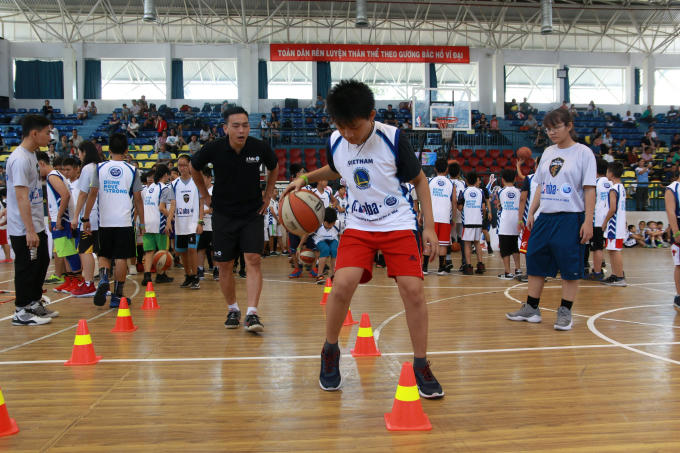 Dự kiến, chương trình Jr. NBA 2018 sẽ thu hút hơn 8.000 các bạn thanh thiếu niên đến từ hơn 200 trường tham gia