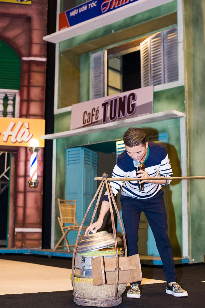 Những h&igrave;nh ảnh kh&ocirc;ng thể thấy được nếu chỉ xem liveshow &ldquo;S&agrave;i G&ograve;n Bolero &amp;amp; Hưng&rdquo;