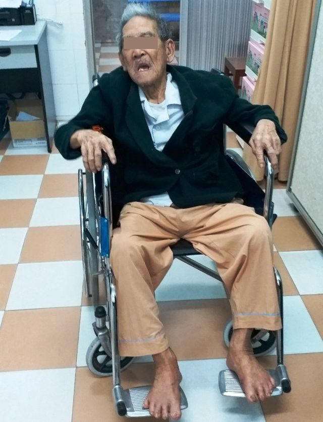 Sức khỏe ông V. đã khỏe sau khi được gắp xương trong thực quản và chuẩn bị xuất viện.