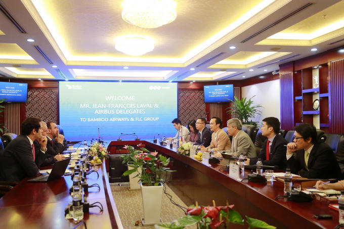 Tập đoàn FLC và Hãng sản xuất máy bay Airbus của Pháp làm việc tại trụ sở FLC ở Hà Nội.