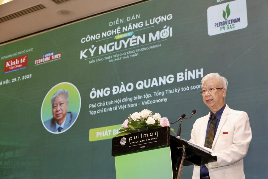 Ông Đào Quang Bính, Phó Chủ tịch Hội đồng biên tập, Tổng Thư ký Tạp chí Kinh tế Việt Nam phát biểu khai mạc