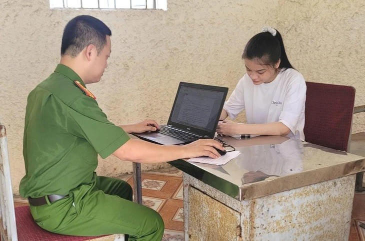 Lê Thị Nguyệt tại cơ quan điều tra. (Ảnh: Công an tỉnh Hà Tĩnh)