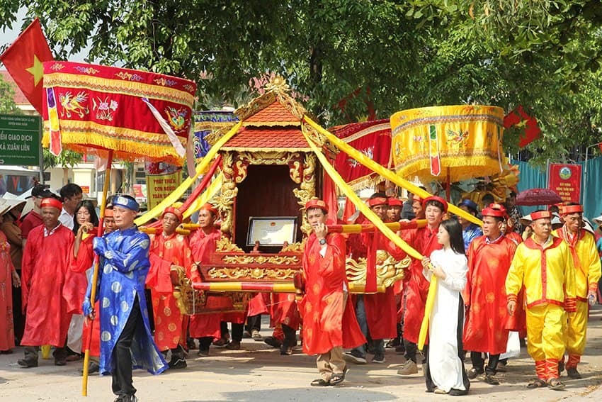 Lễ rước bằng công nhận.