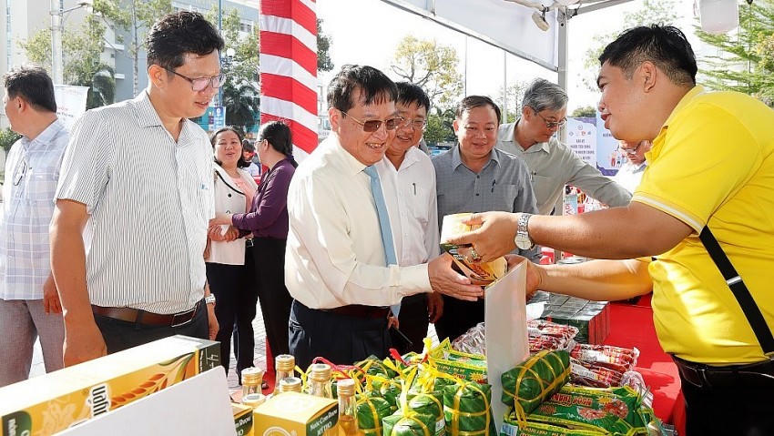 Phiên chợ OCOP và giới thiệu sản phẩm thương mại từ 14/3 đến 16/3. Ảnh: Xuân Uyên