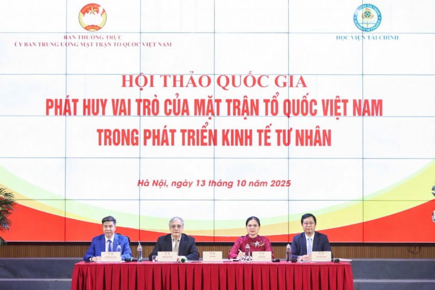 Toàn cảnh Hội thảo Quốc gia "Phát huy vai trò của mặt trận Tổ quốc Việt Nam trong phát triển kinh tế tư nhân.