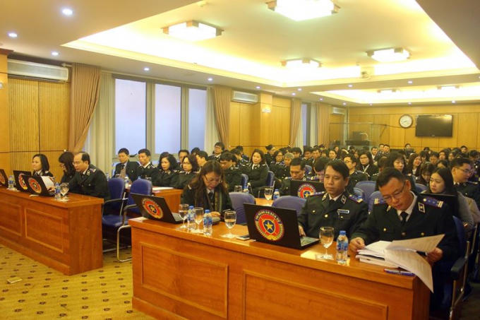 Toàn cảnh hội nghị.