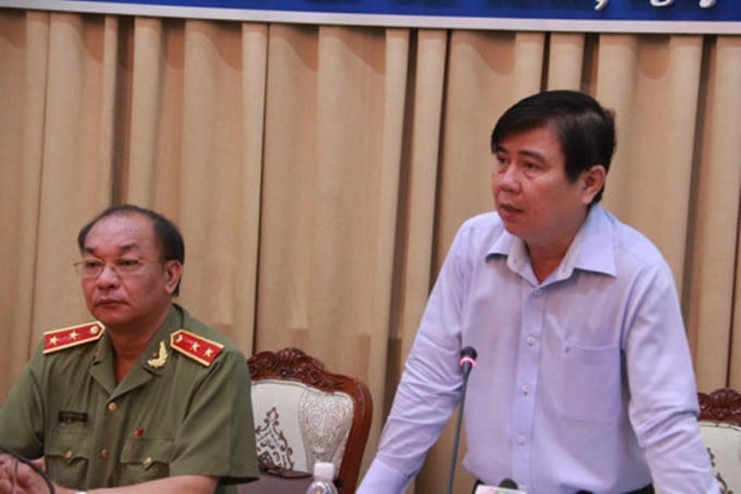Chủ tịch UBND TP Nguyễn Thành Phong chỉ đạo tại hội nghị - Ảnh: Tân Phú