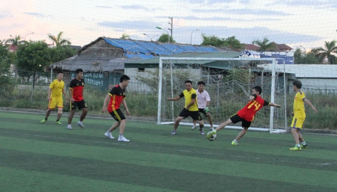Trận đấu diễn ra với chất lượng chuyên môn khá cao. Kết thúc trận đấu hai đội hòa nhau với tỷ số 4 - 4.