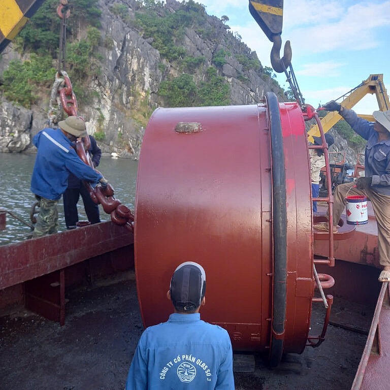 Hoạt động bảo dưỡng phao neo của Công ty cổ phần DS3.