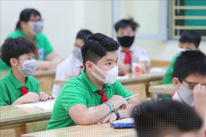Học sinh trường THCS Trung Hòa, quận Cầu Giấy, TP Hà Nội tại lớp học sáng 4/5/2020. Ảnh tư liệu: Vũ Sinh/TTXVN