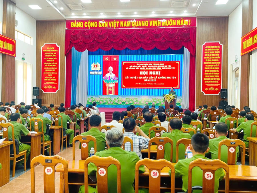 Quang cảnh Hội nghị.