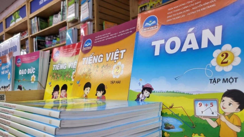 Chính phủ yêu cầu cung cấp một bộ sách giáo khoa thống nhất toàn quốc sử dụng từ năm học 2026-2027.
